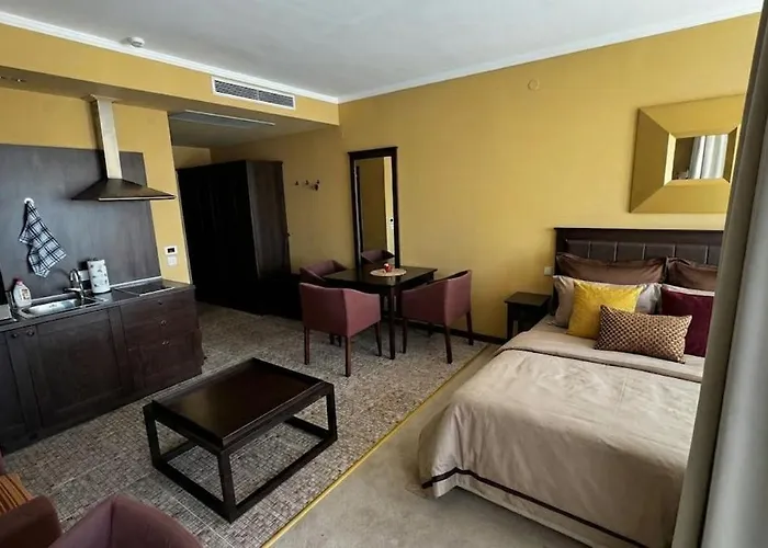 Apartment Barcelo Royal With Sea And Pool View